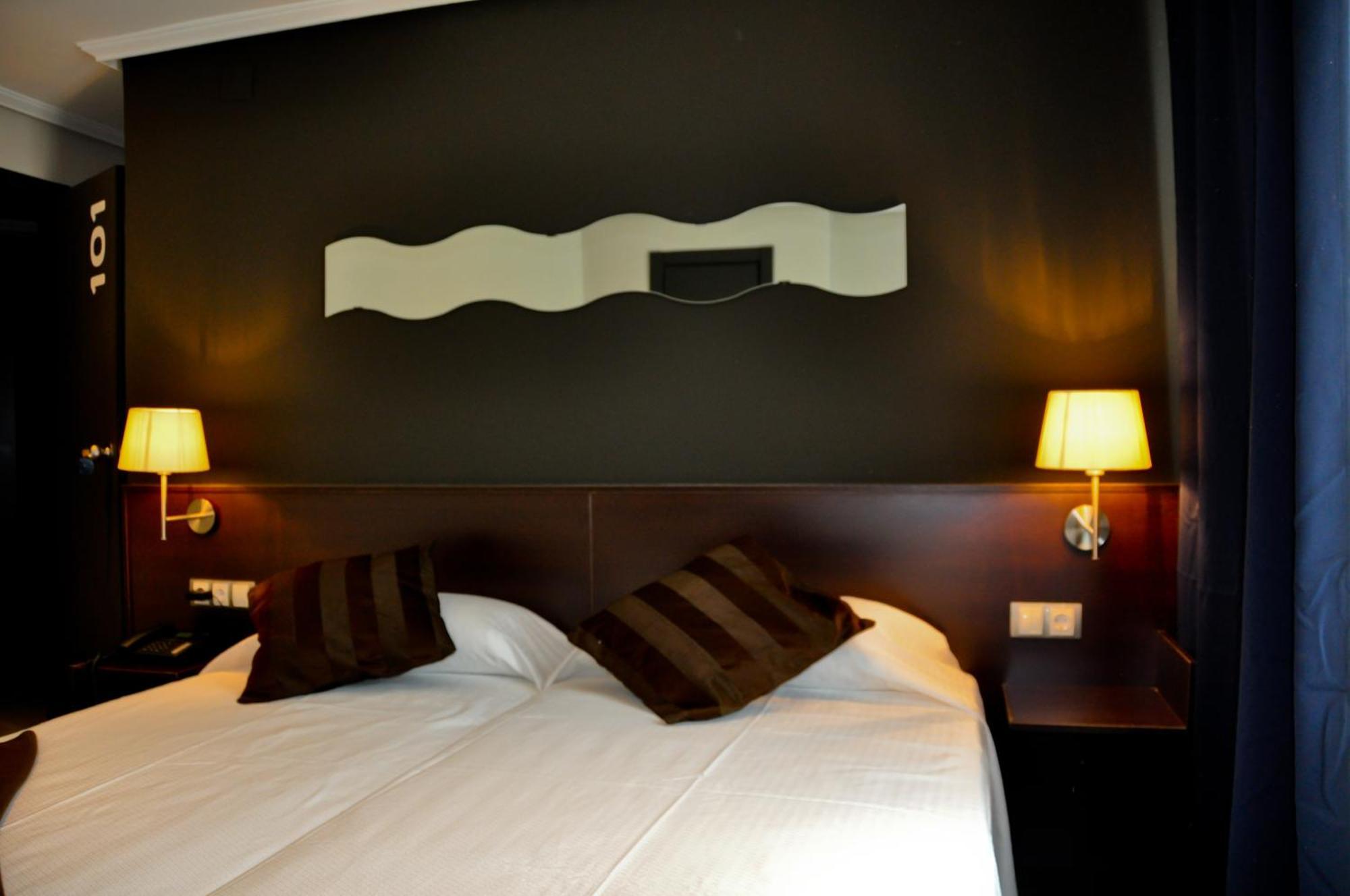 Hostal La Rotonda Ourense Exteriér fotografie