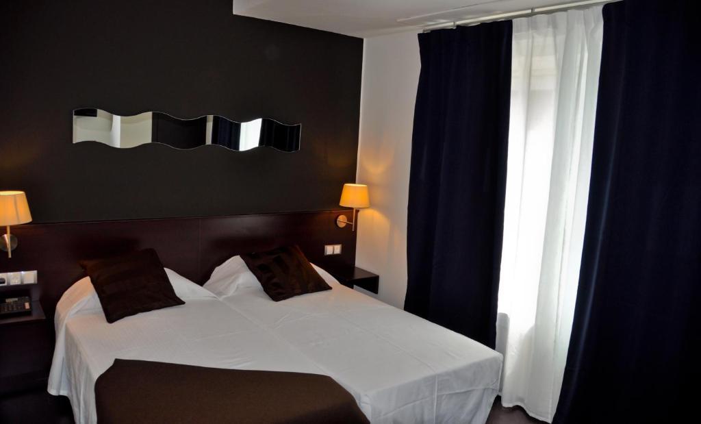 Hostal La Rotonda Ourense Pokoj fotografie