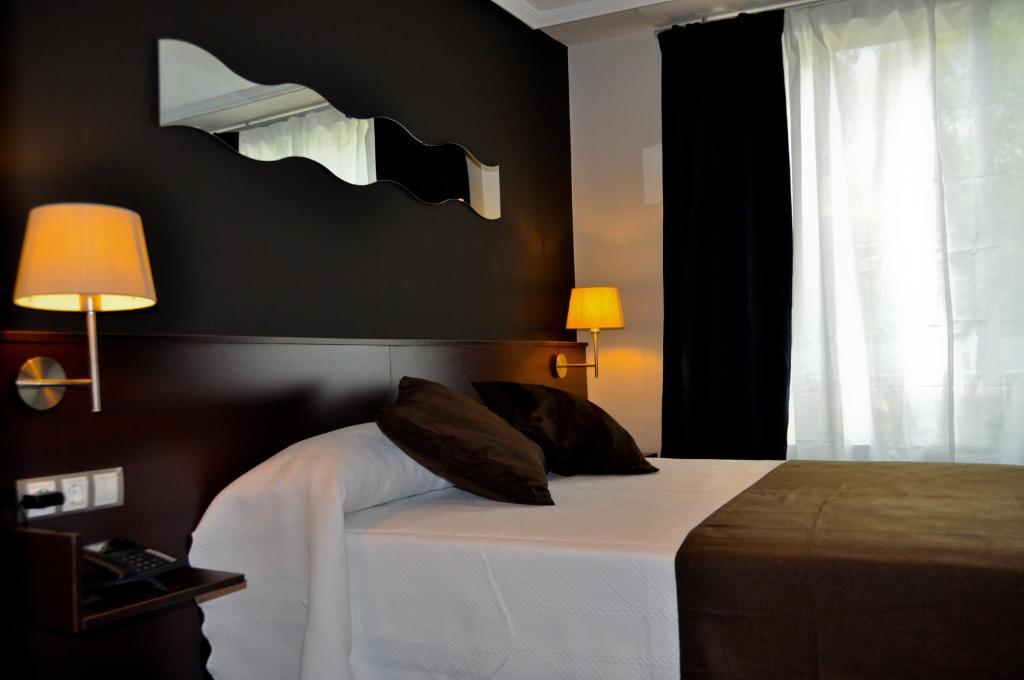 Hostal La Rotonda Ourense Pokoj fotografie